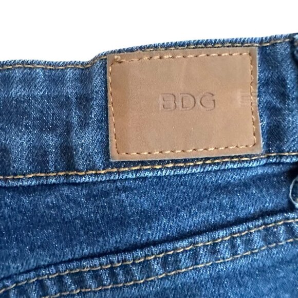 BDG Shorts Denim Mid-Rise Alexa 5 Pocket Casual Summer‎ Boho Size M 29 - Picture 3 of 7
